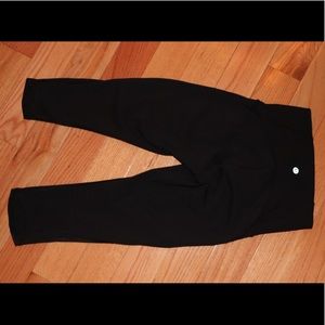 Lululemon cropped leggings with mesh side